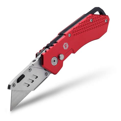 pocket knife with box cutter